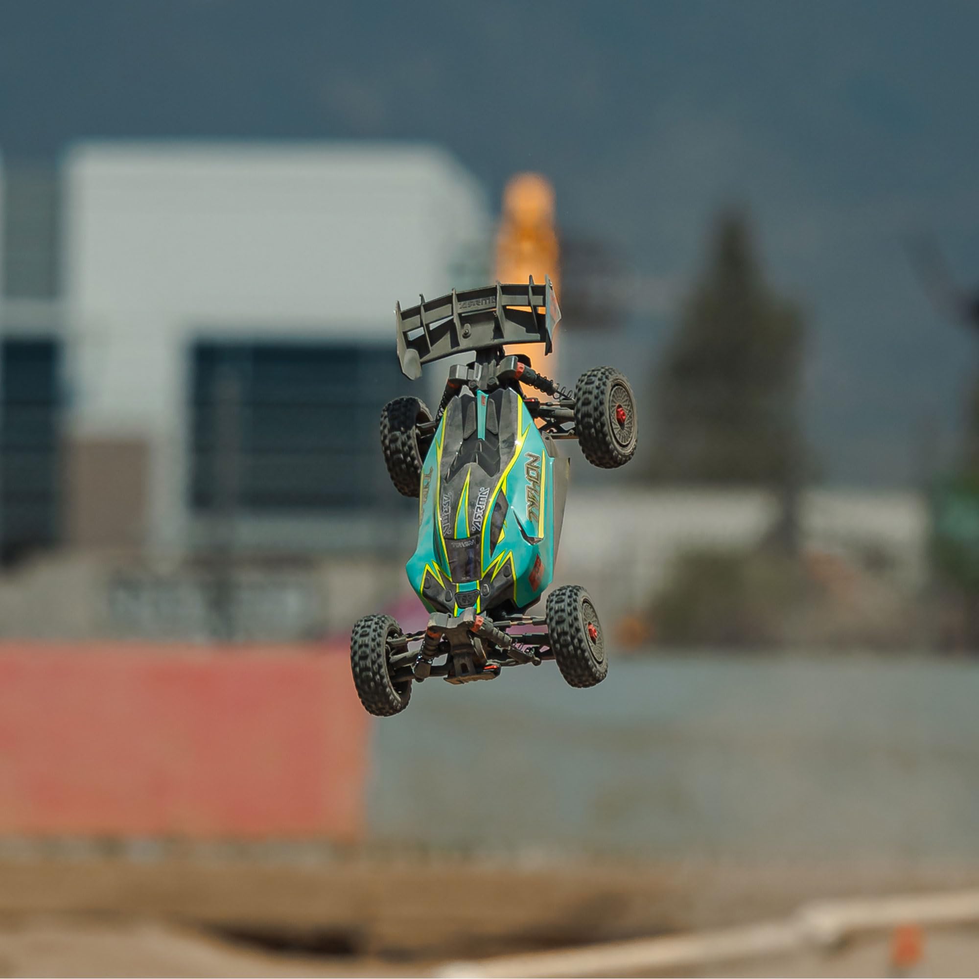 arrma-typhon-223s-4x4-rtr-brushless-buggy-1-8-gr-n image 6