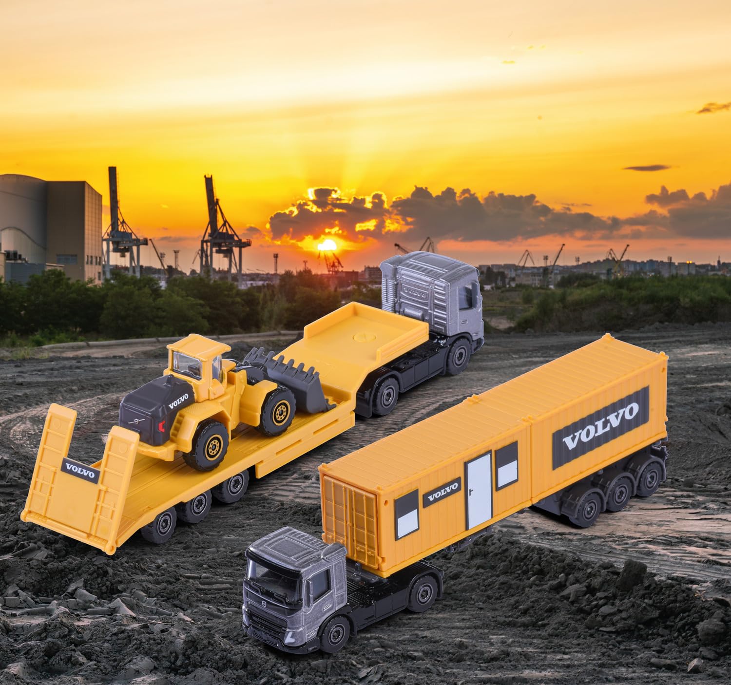 majorette-volvo-construction-transporter-fmx-19-cm-mit-anh-nger image 5