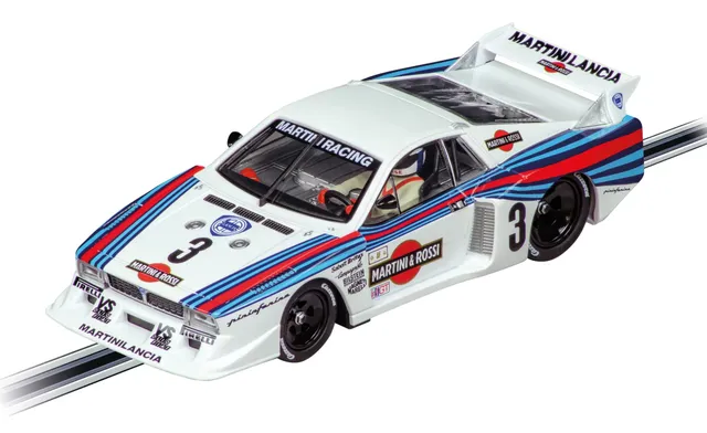 carrera-rc-lancia-beta-montecarlo-turbo-martini-racing-no-3-slotcar-digital-132 image 1