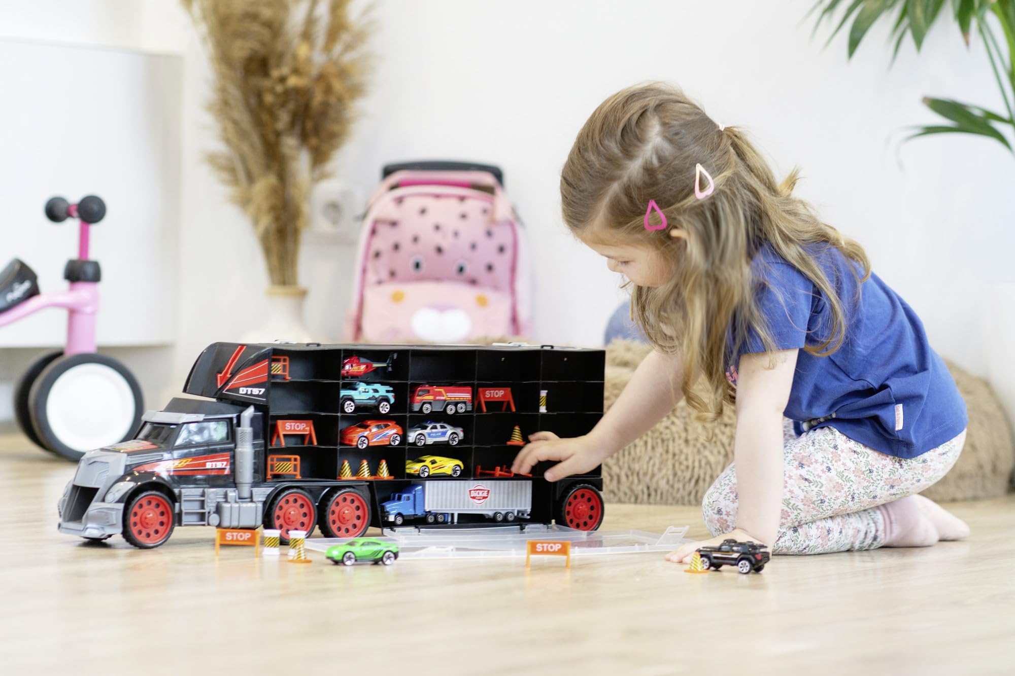 dickie-toys-cleverer-autotransporter-lkw-62-cm-mit-9-fahrzeugen image 5