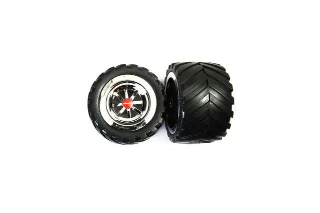 carrera-rc-hinterreifen-mit-felgen-f-r-x-treme-140006-2-st-ck image 1