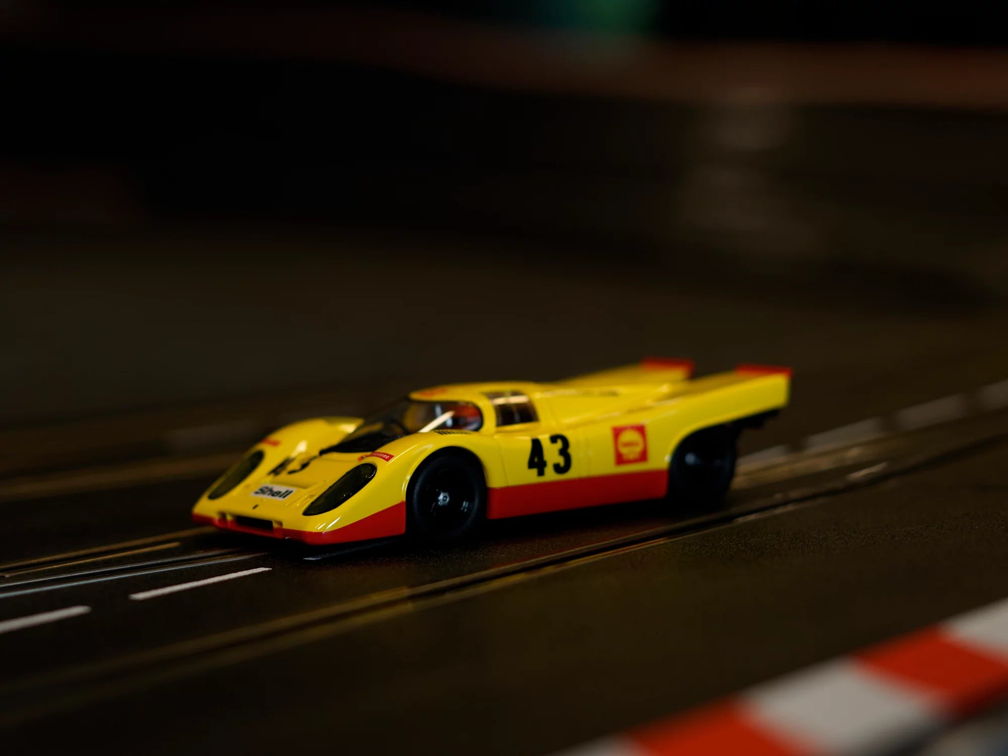 carrera-rc-porsche-917kh-no-43-spa-1000km-1971-slotcar-digital-124 image 3
