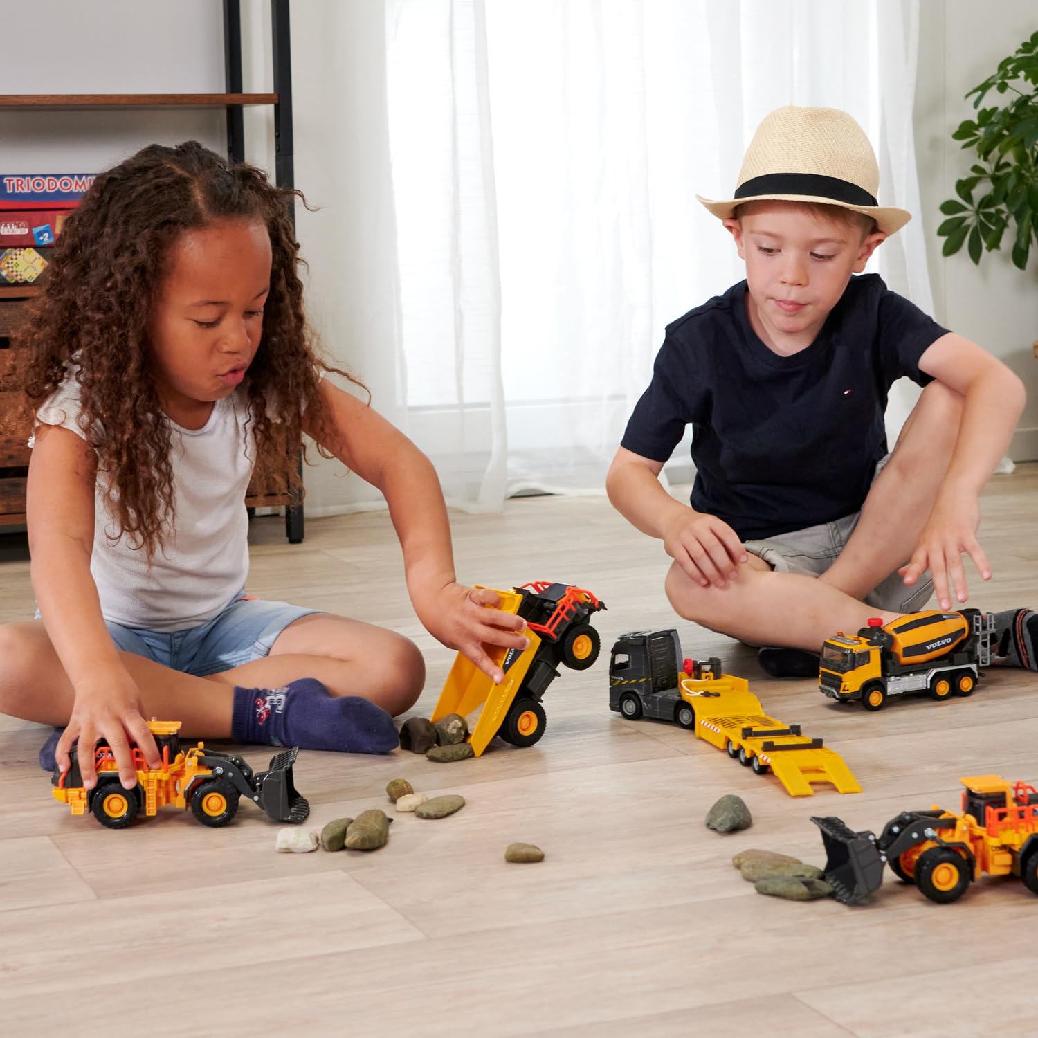 majorette-volvo-fmx-truck-betonmischer-19-cm-grand-series image 6