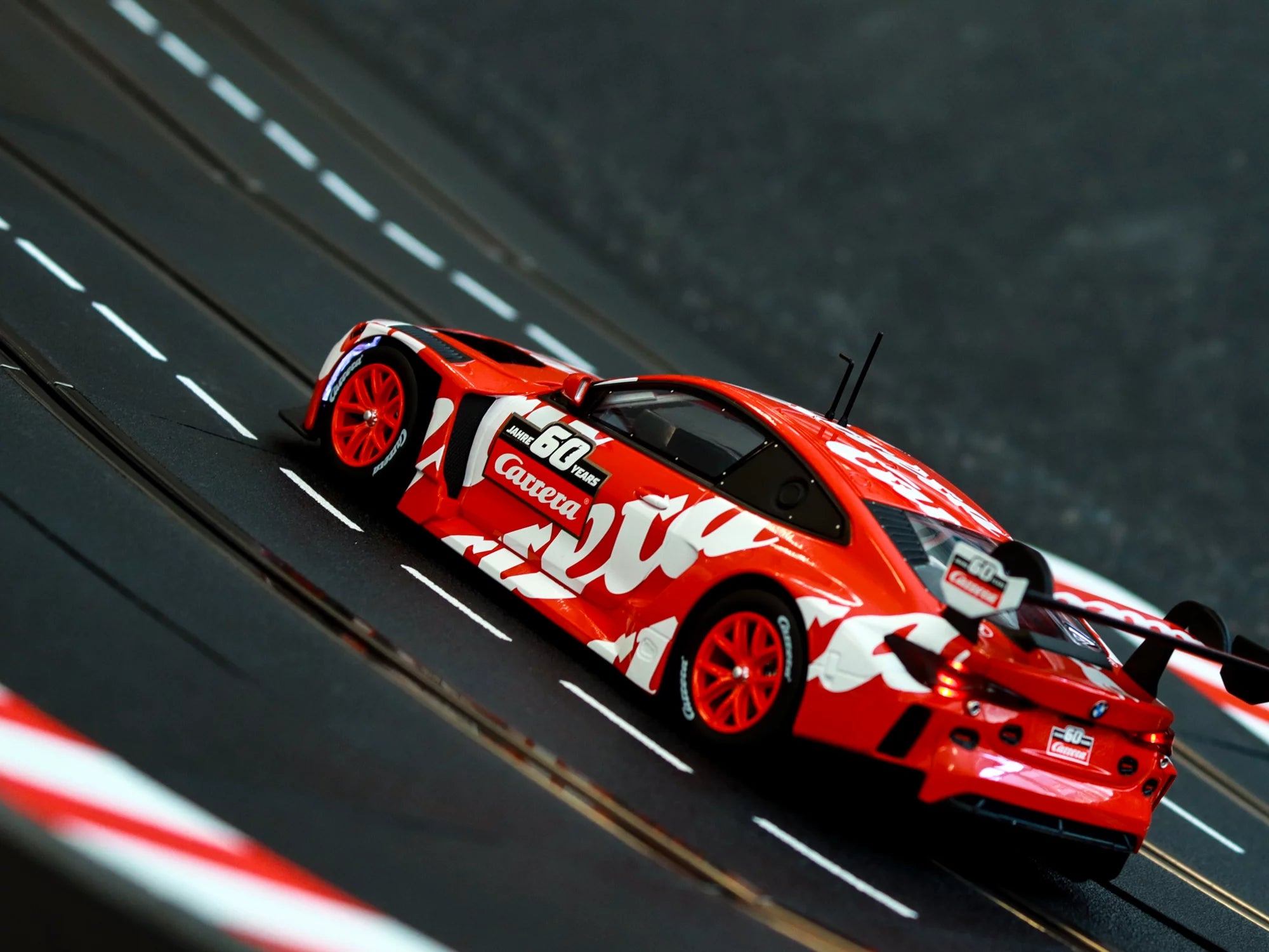 carrera-rc-bmw-m4-gt3-60-jahre-carrera-no-60-digital-124-slotcar-1-24 image 4