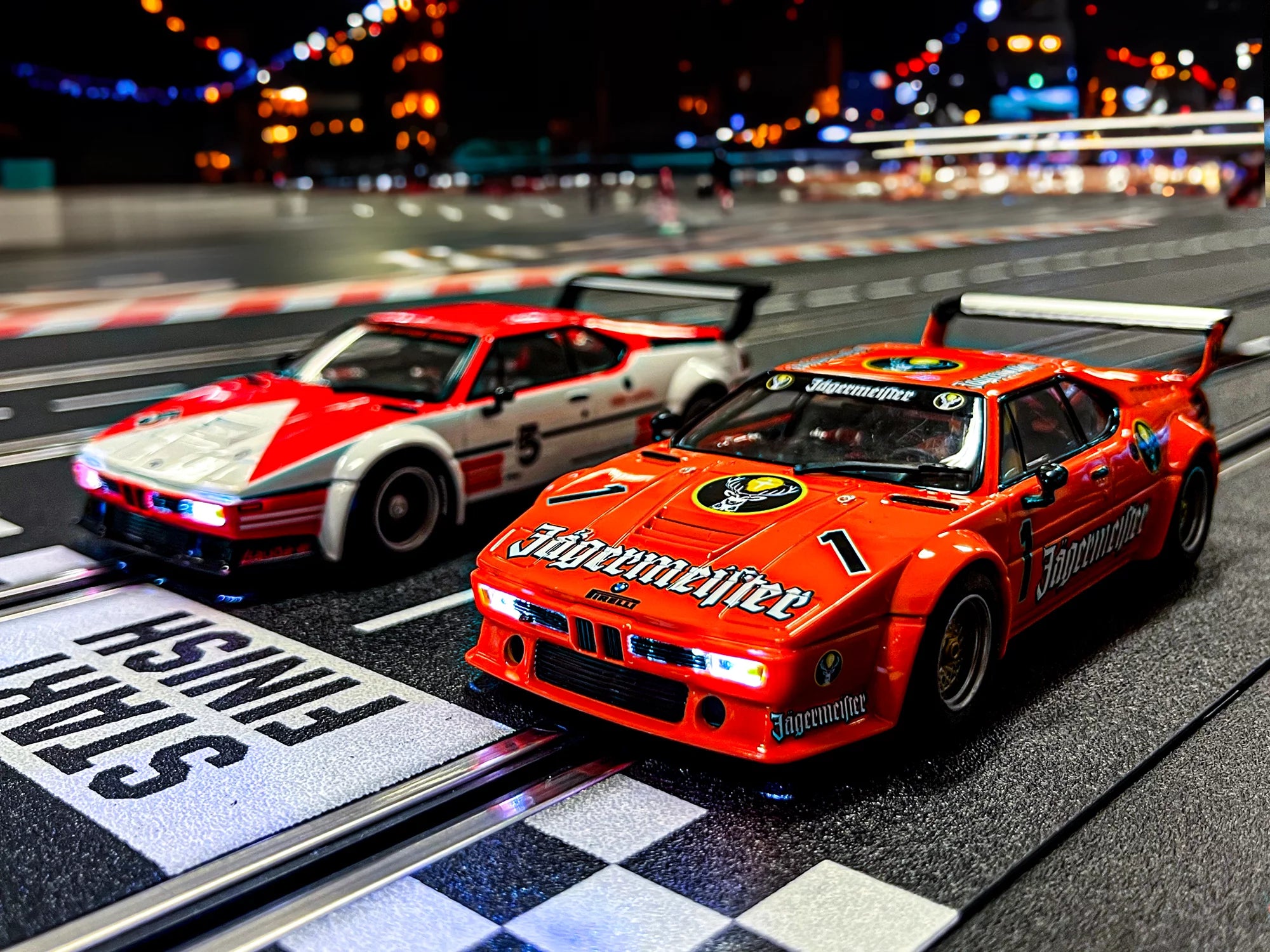 carrera-rc-bmw-m1-procar-j-germeister-no-1-slotcar-1-24 image 2