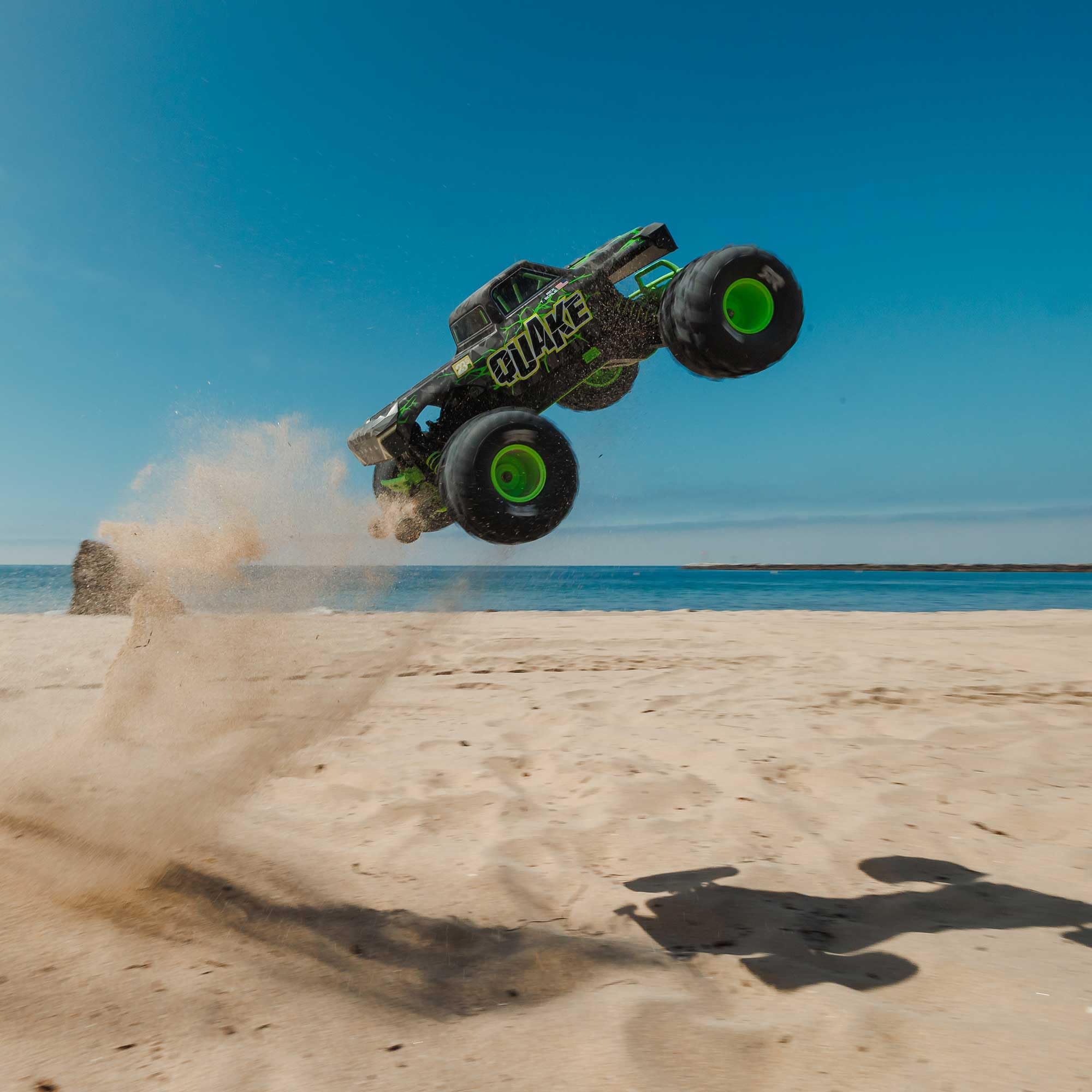 arrma-1-10-quake-223s-dsc-2wd-rtr-brushless-monster-truck-gr-n-bis-80-km-h image 7