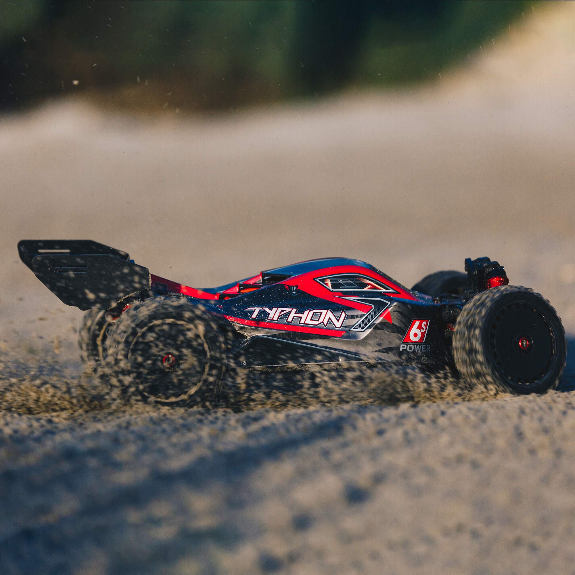 arrma-rc-auto-1-8-typhon-6s-v5-4wd-blx-buggy-mit-spektrum-firma-rtr-schwarz-rot- image 4