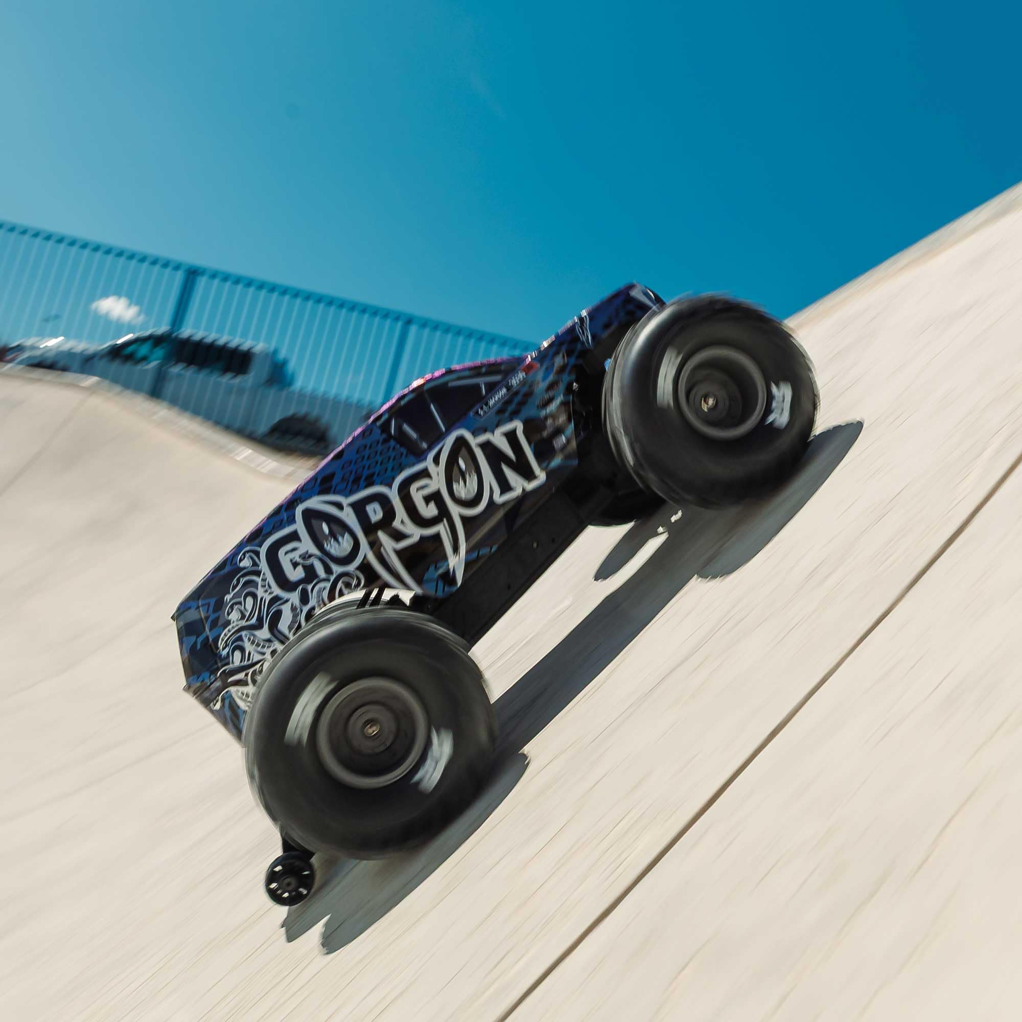 arrma-1-10-gorgon-223s-2wd-brushless-monster-truck-rtr-blau-schwarz image 7