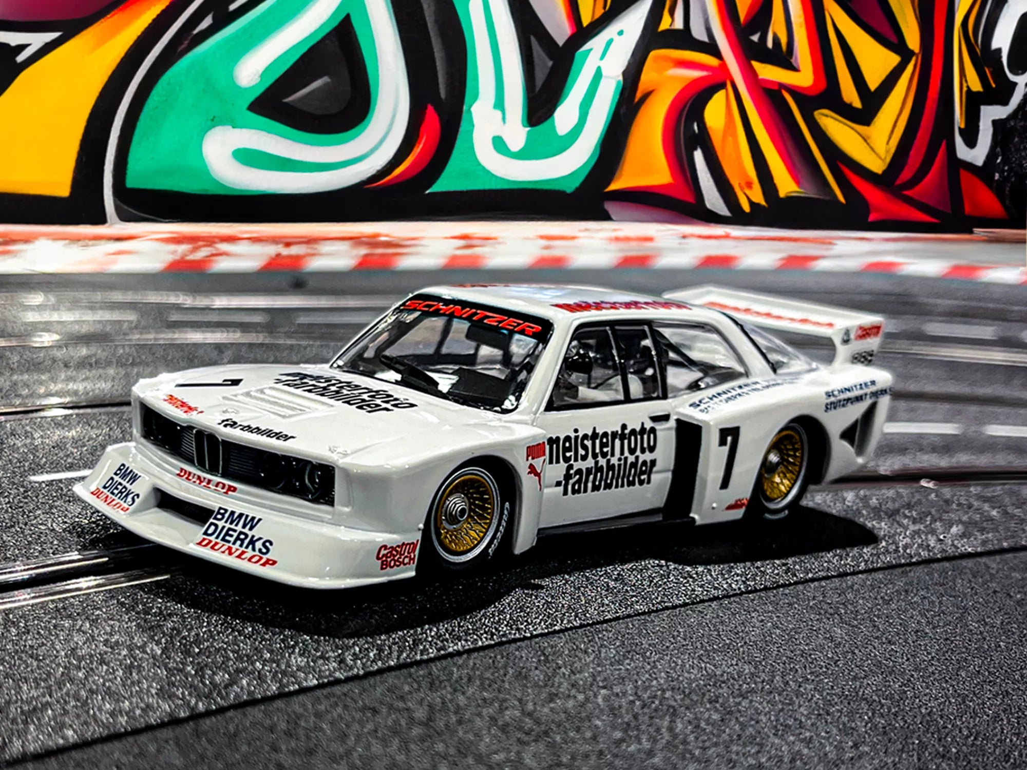 carrera-rc-bmw-320-turbo-flachbau-team-schnitzer-no-7-slotcar-1-32-2 image 2