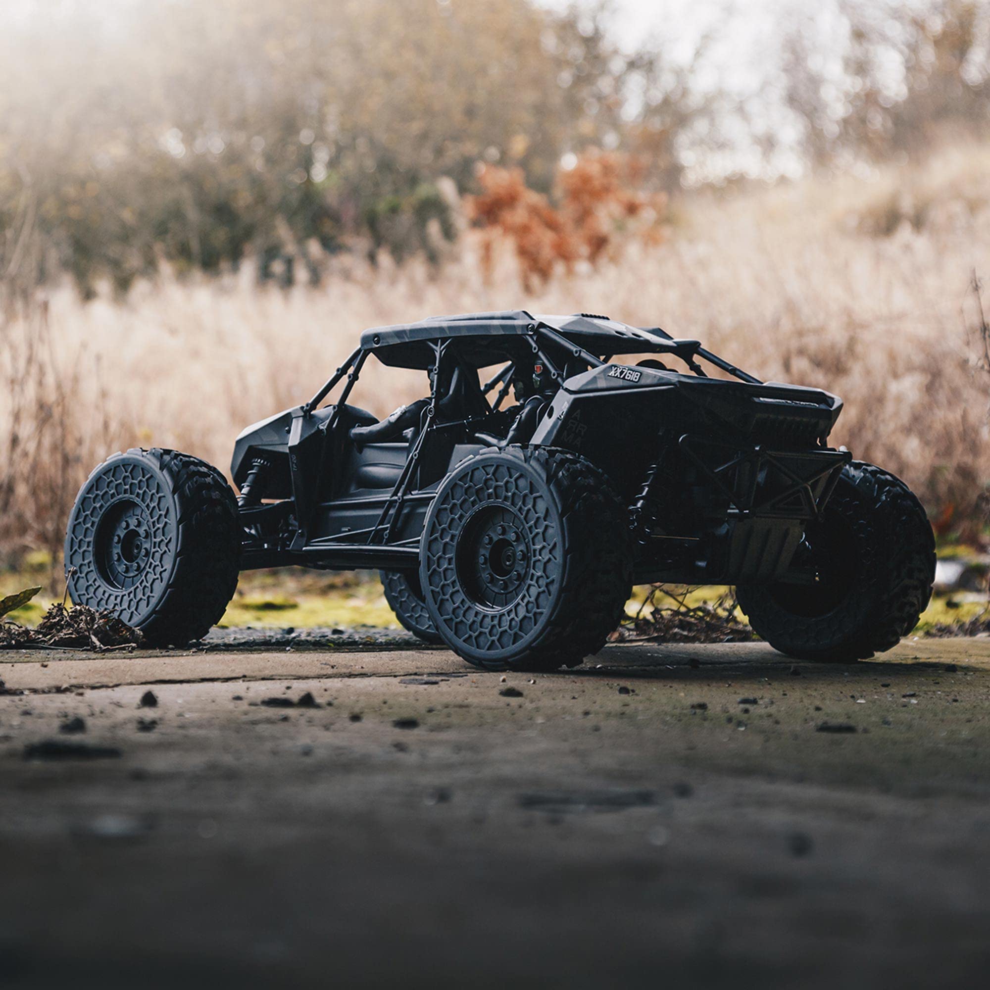 arrma-fireteam-6s-4wd-blx-speed-assault-vehicle-rtr-1-7-schwarz image 3