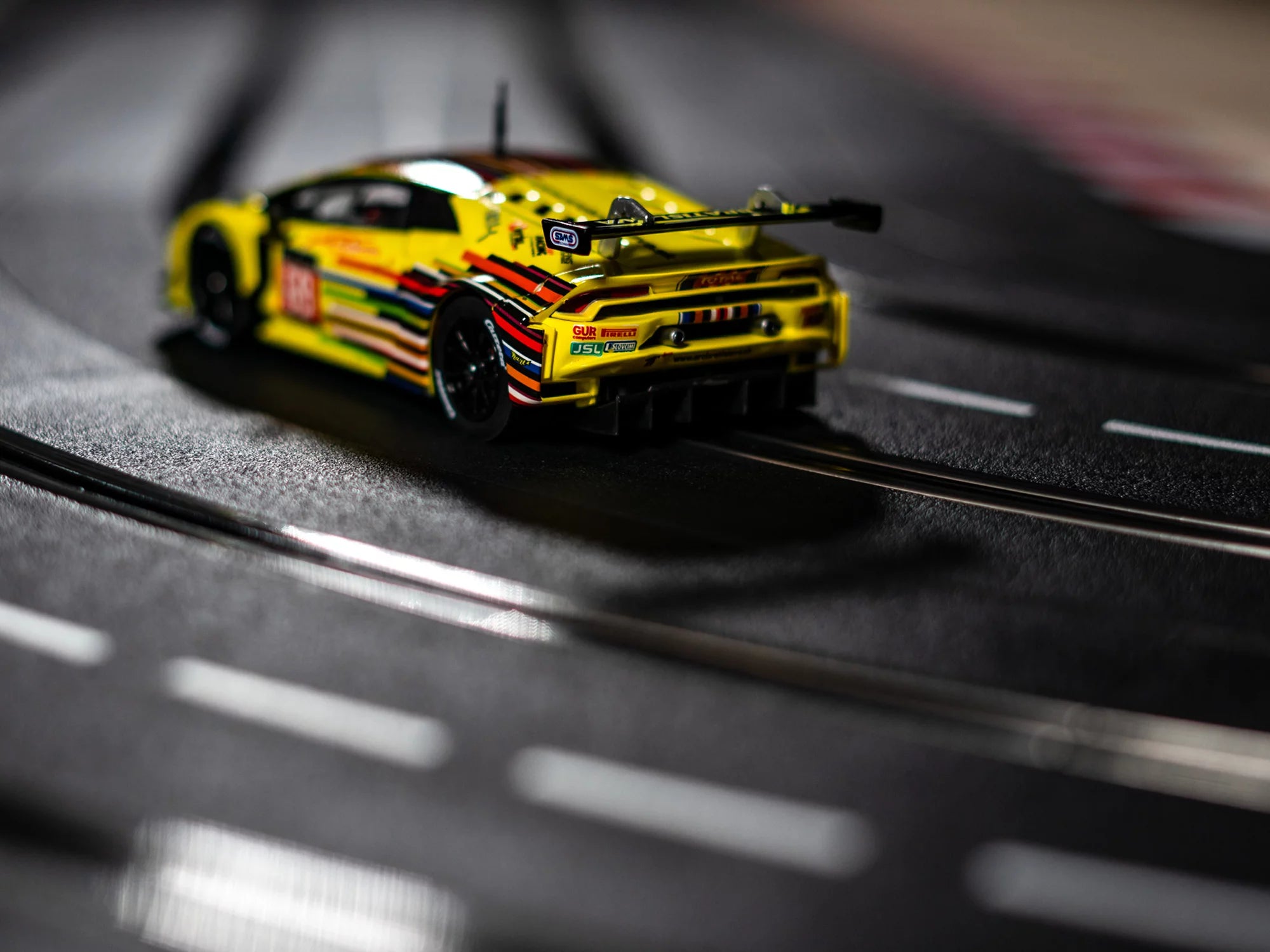 carrera-rc-lamborghini-hurac-n-gt3-arc-bratislava-no-69-slotcar-digital-132-1-32 image 3