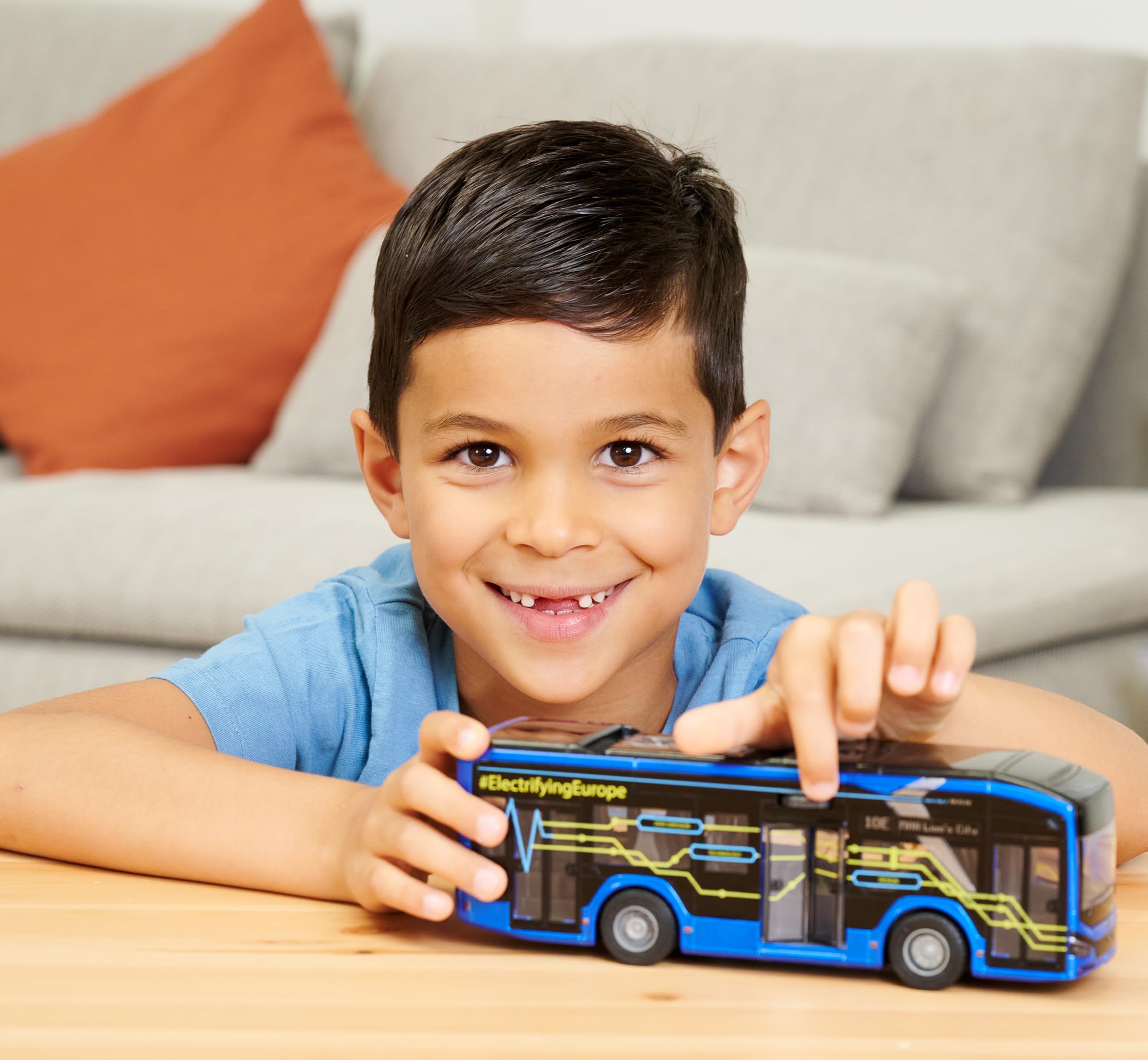 majorette-man-lion-s-city-10-e-bus-grand-series-die-cast-modell-22-5-cm image 6