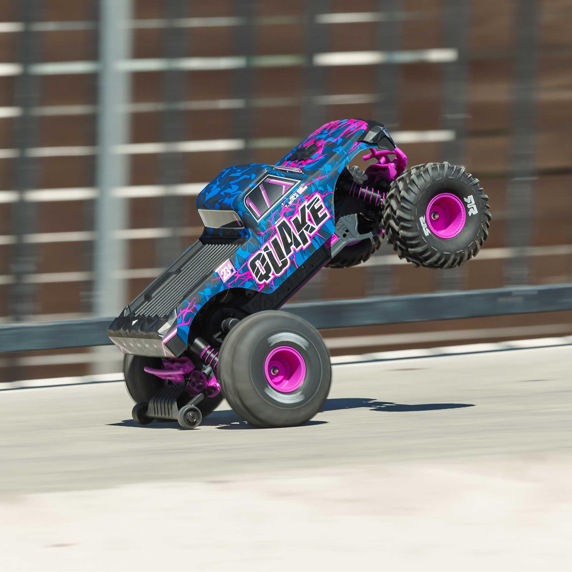 arrma-quake-223s-dsc-2wd-rtr-brushless-monster-truck-1-10-lila image 5