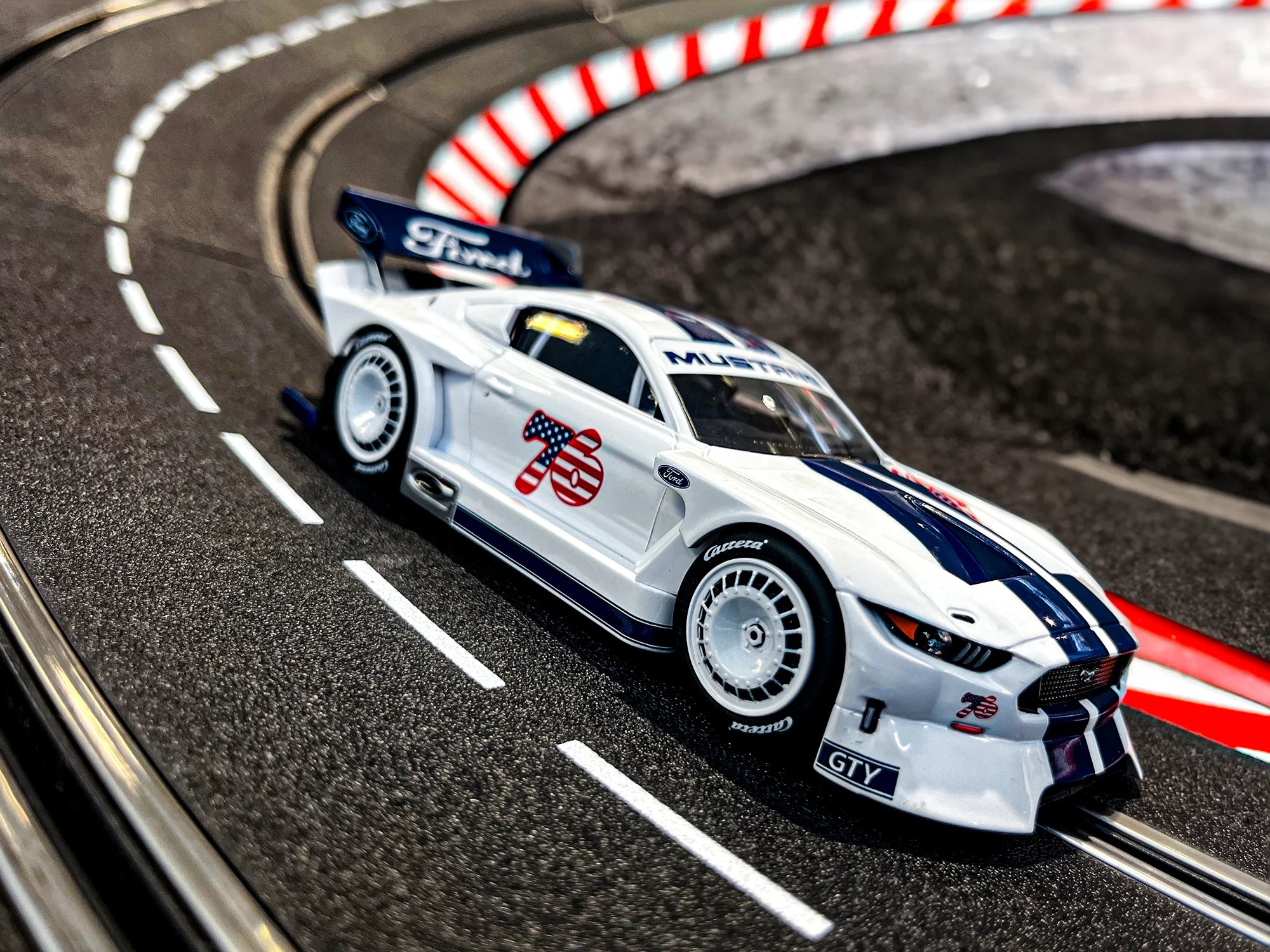 carrera-ford-mustang-gty-no-76-digital-132-1-32-slotcar image 4