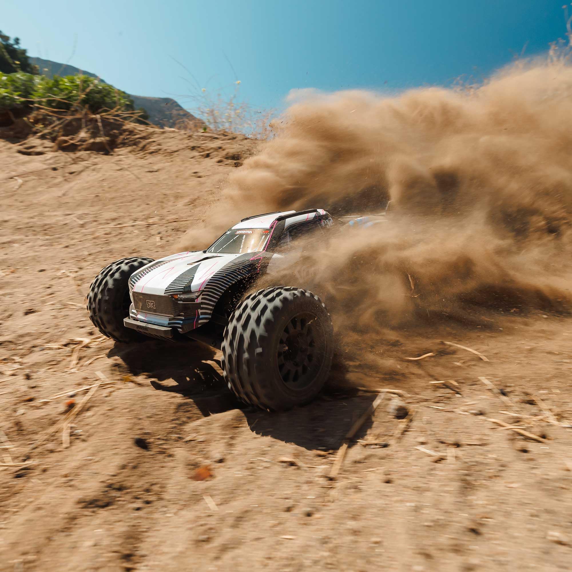 arrma-vorteks-mega-550-2wd-stadium-truck-rtr-1-10-blau-ara3205t1 image 6