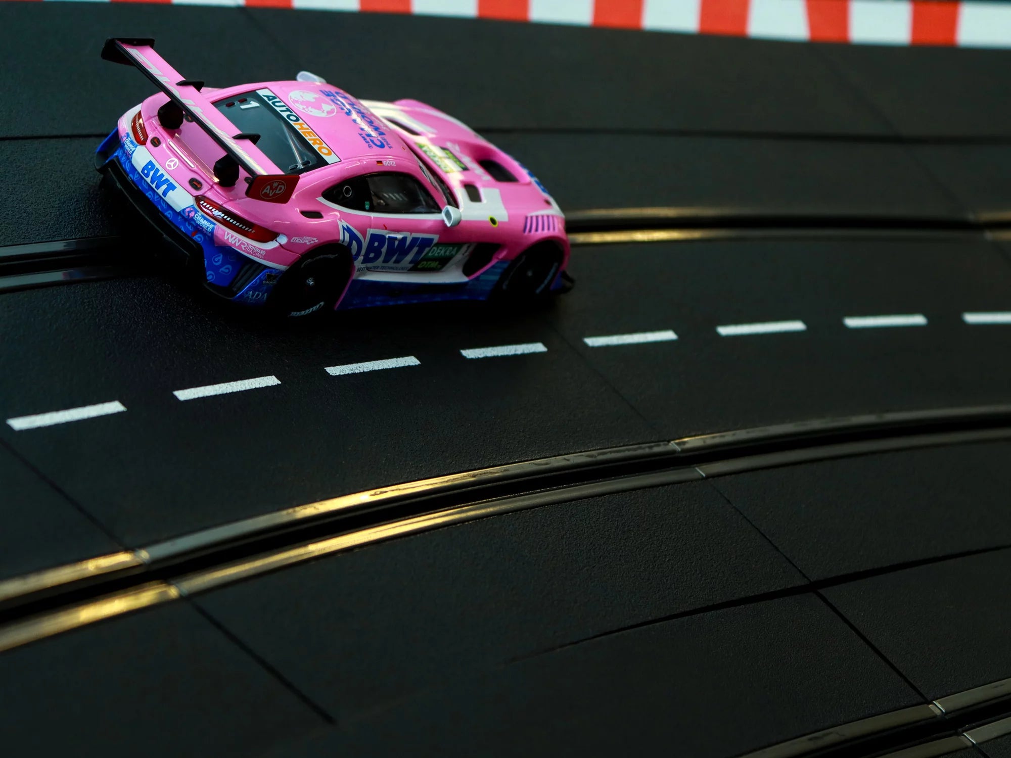carrera-digital-132-mercedes-amg-gt3-evo-winward-g-tz-no-1-dtm-2022-1-32 image 2