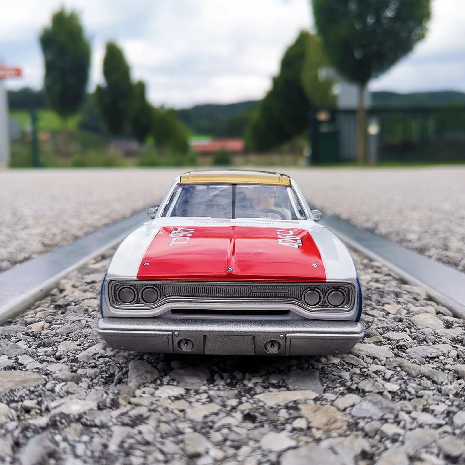 carrera-rc-plymouth-roadrunner-no-7-digital-132-slotcar-1-32 image 2
