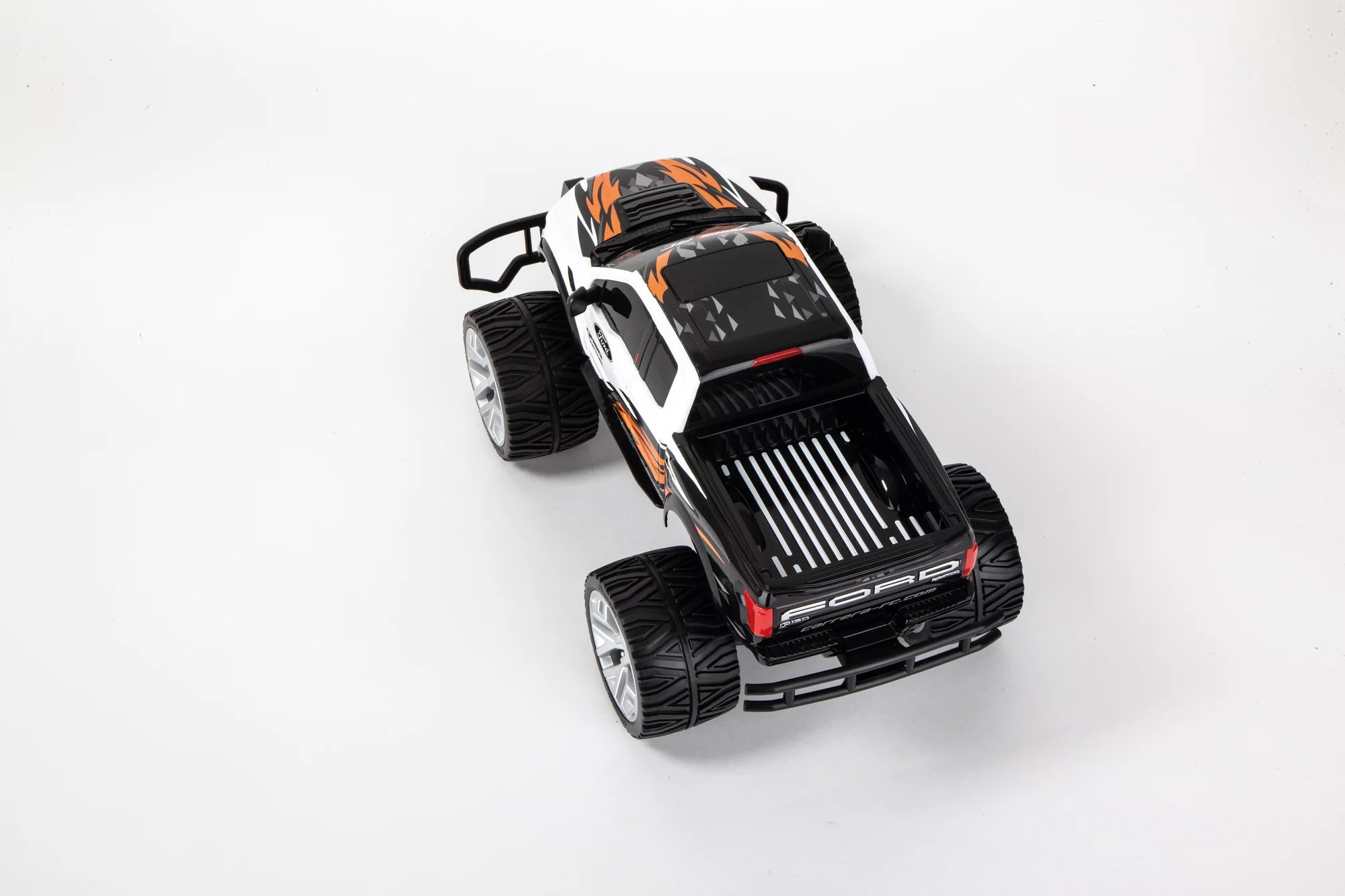 carrera-rc-ford-f-150-raptor-2-4-ghz-rc-pick-up-wei-mit-flammen image 3