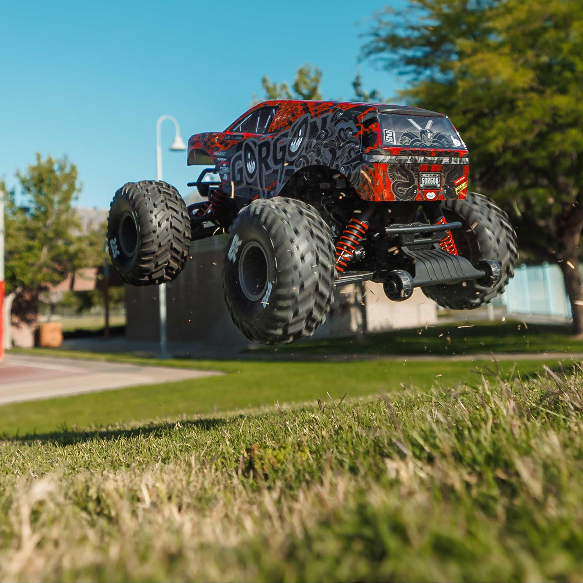 arrma-gorgon-223s-2wd-brushless-monster-truck-rtr-rot-schwarz-1-10 image 7