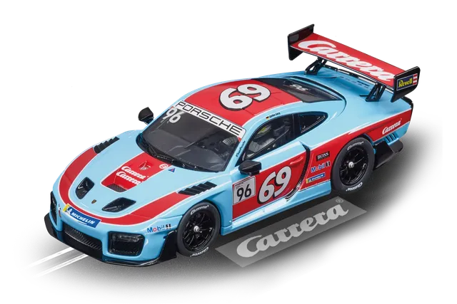 carrera-rc-porsche-935-gt2-no-96-69-evolution-slotcar-1-32 image 1