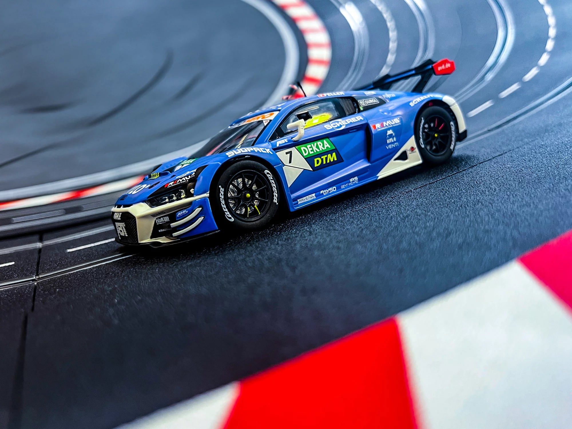 carrera-digital-132-audi-r8-lms-gt3-evo-ii-team-abt-sportsline-no-7-slotcar-1-32 image 2