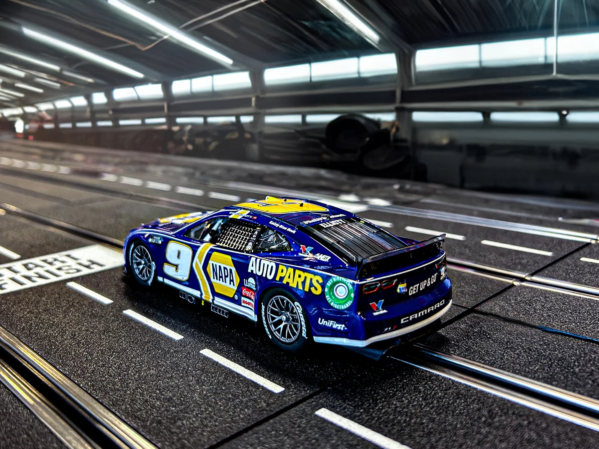 carrera-evolution-nascar-camaro-nextgen-zl1-hendrick-no-9-chase-elliott-1-32 image 4