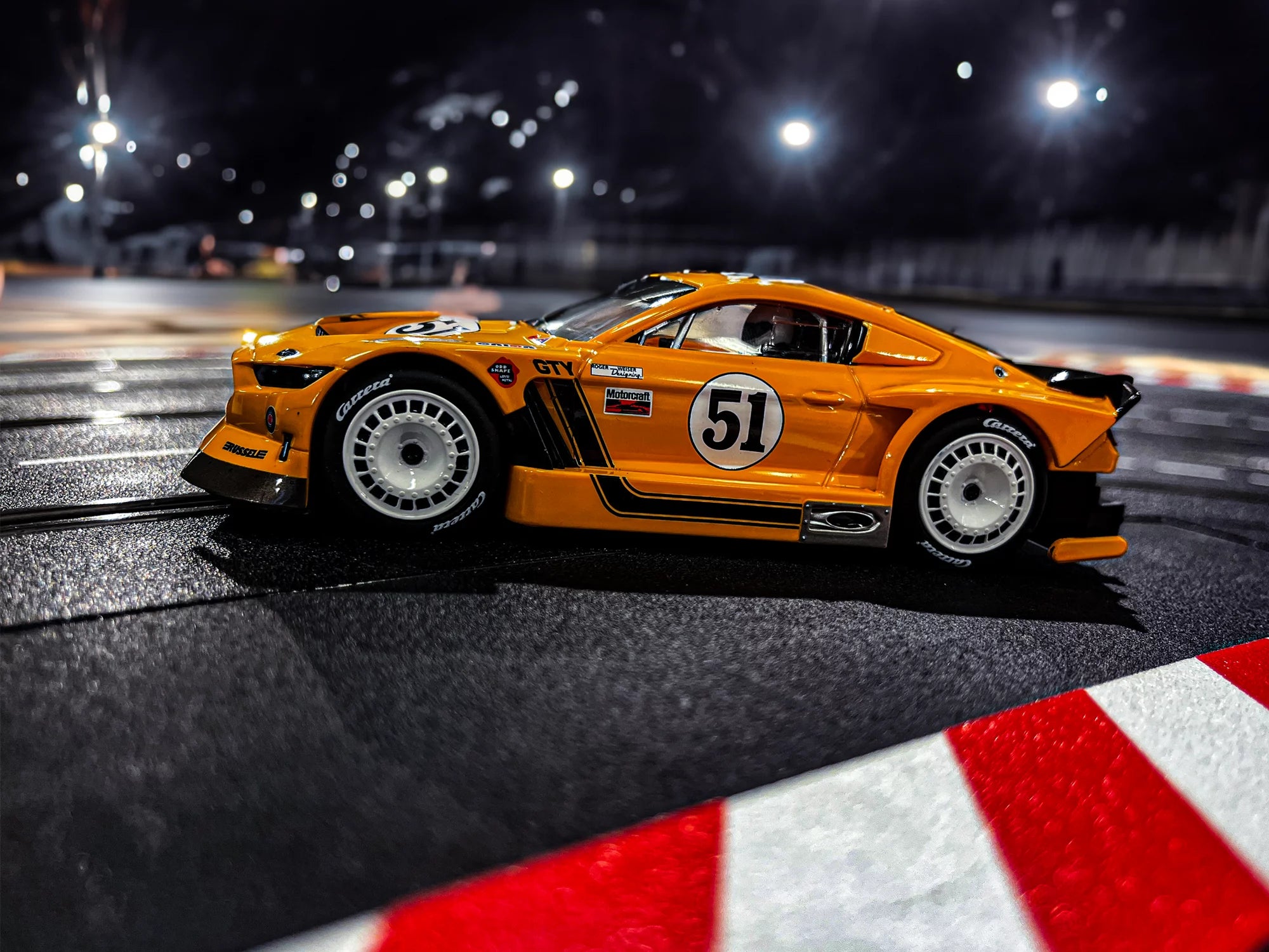 carrera-rc-ford-mustang-gty-no-51-digital-132-slotcar-1-32-orange image 3