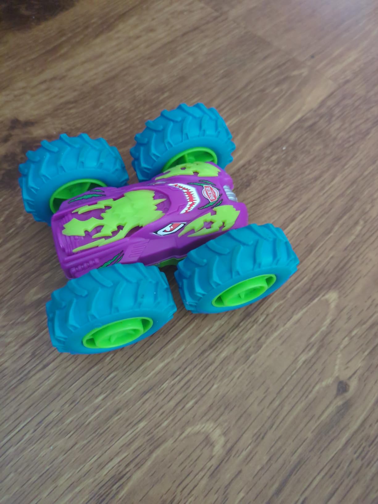 Mein Sohn liebt den Überschlag