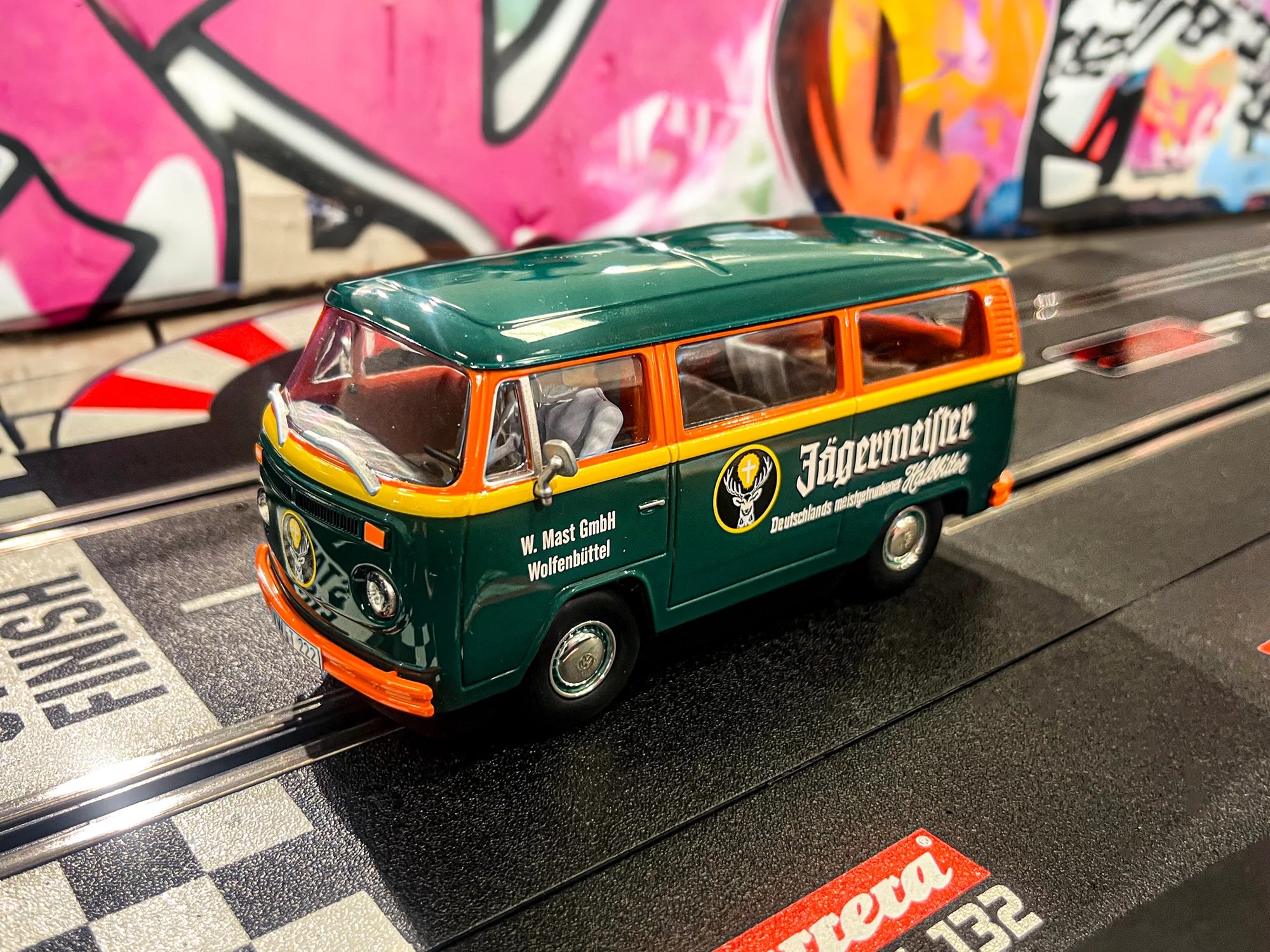 carrera-rc-vw-bus-t2b-j-germeister-slotcar-digital-132 image 2
