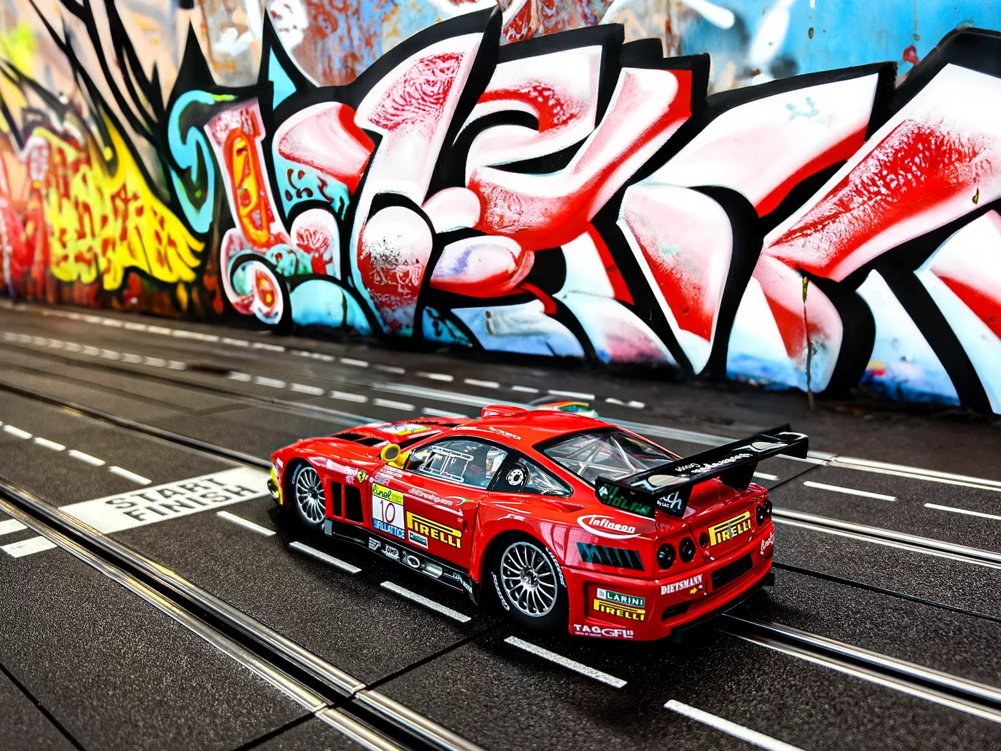 carrera-rc-ferrari-575-gtc-no-10-slotcar-1-24-digital-124 image 4