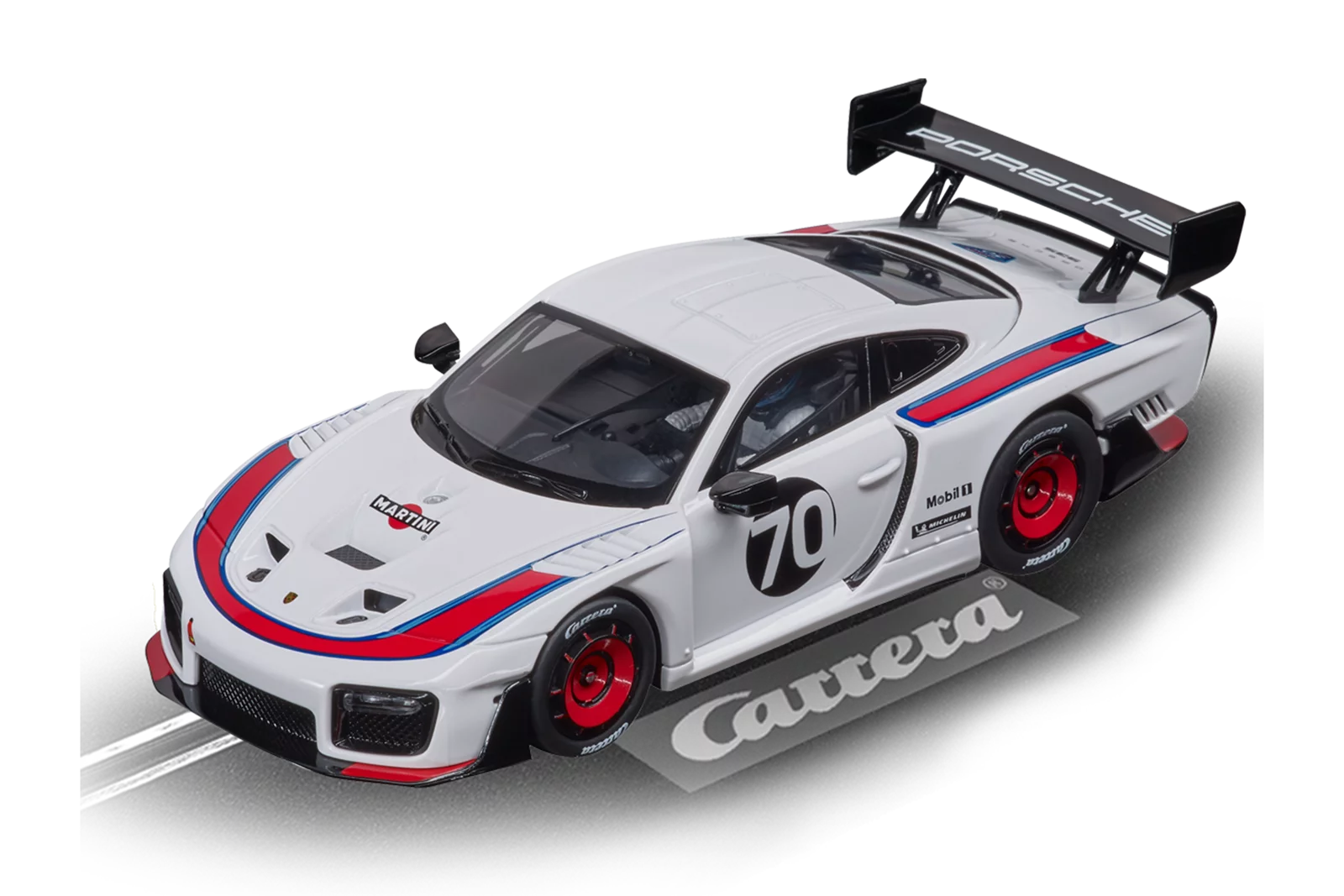 carrera-digital-132-porsche-935-gt2-no-70-slotcar-im-martini-design image 1