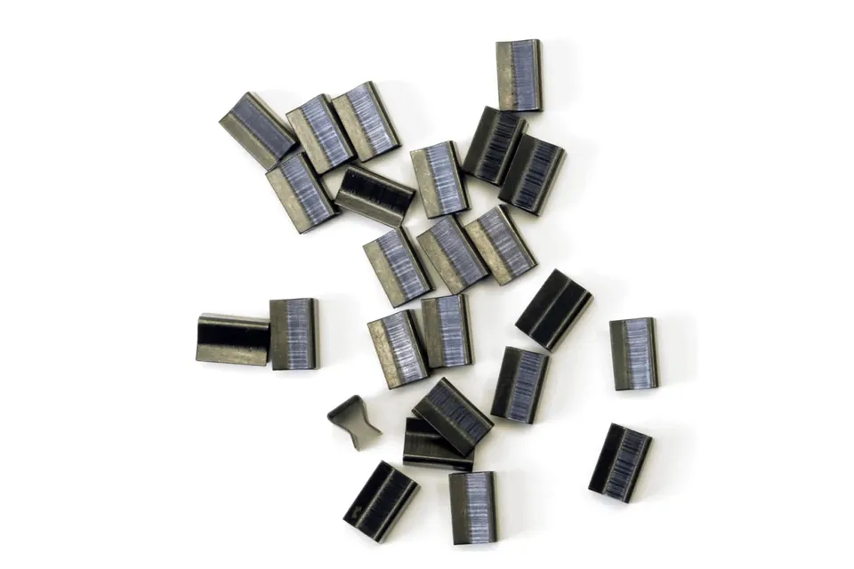 carrera-metallclip-f-r-streckenausbau-multi-track-extension-verbindungsclip image 1
