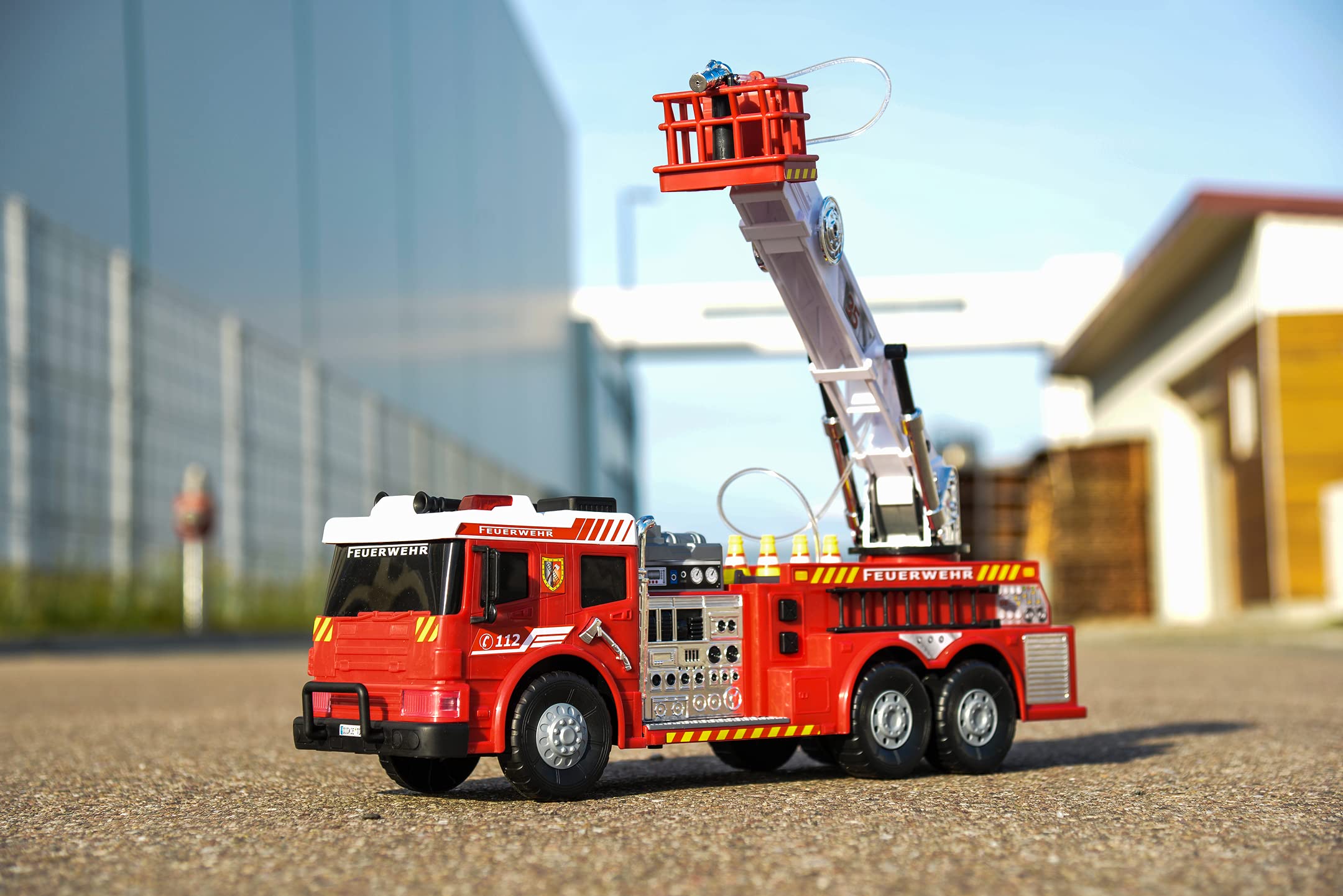 dickie-toys-rc-feuerwehrauto-aerial-ladder-62-cm-rot image 3