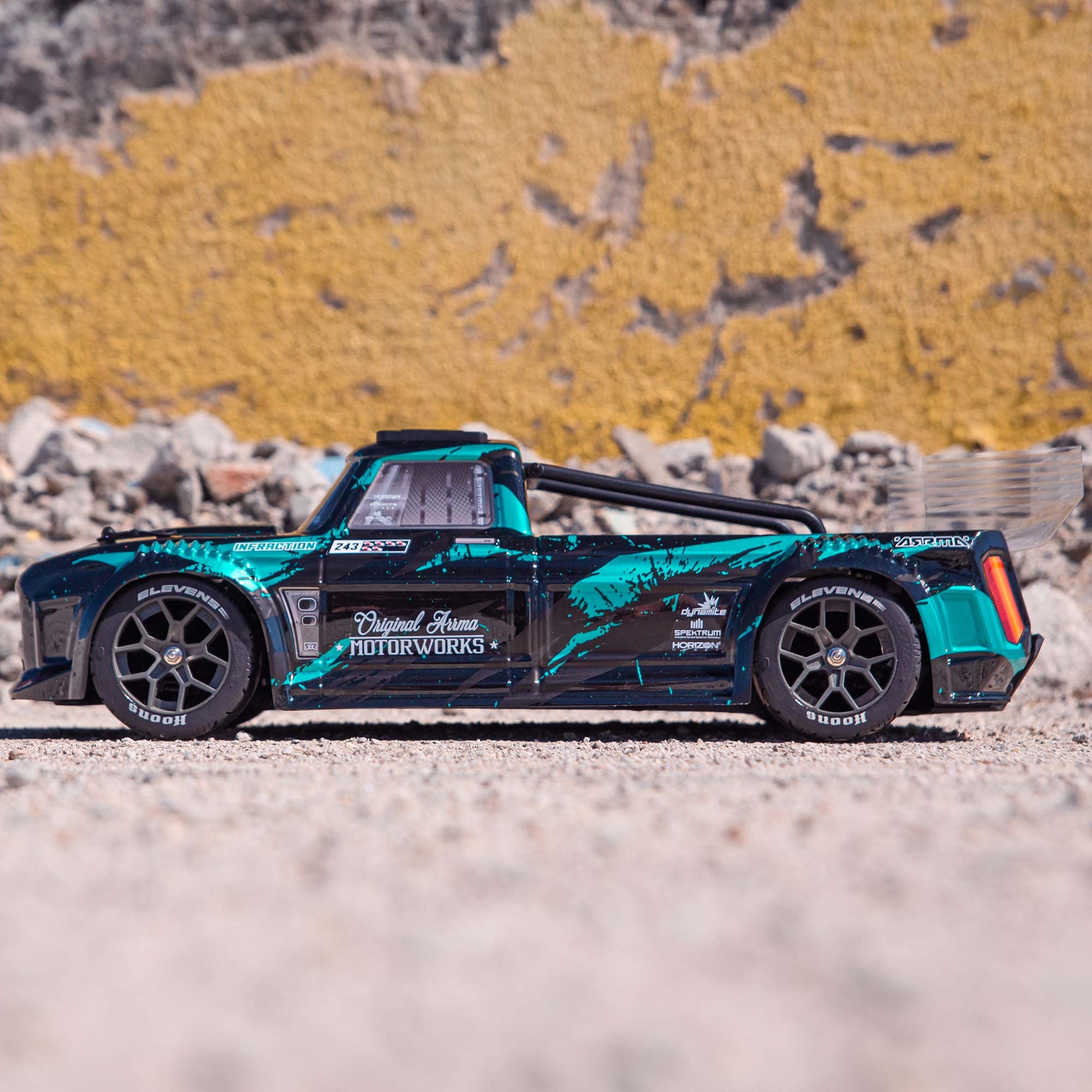 arrma-1-8-infraction-3s-4x4-rtr-brushless-street-bash-schwarz-gold image 4