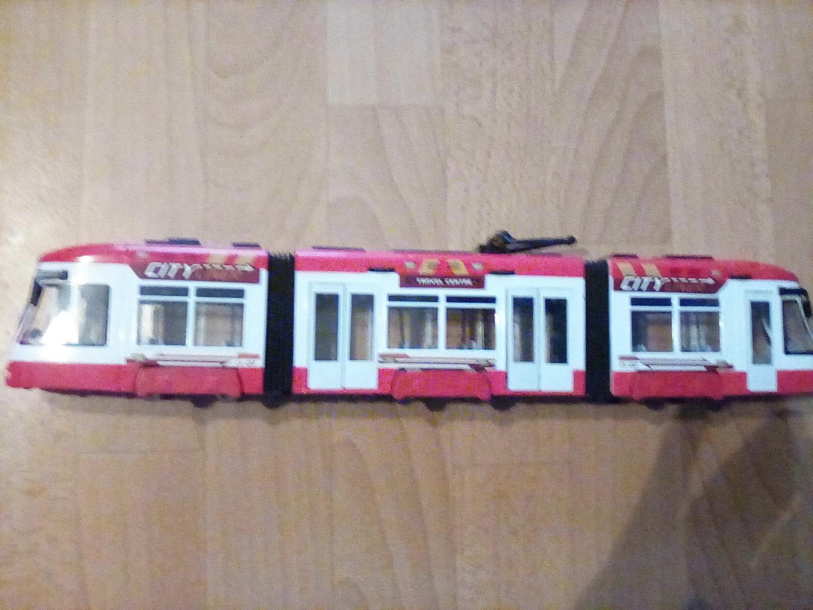 Straßenbahn-Fan happy