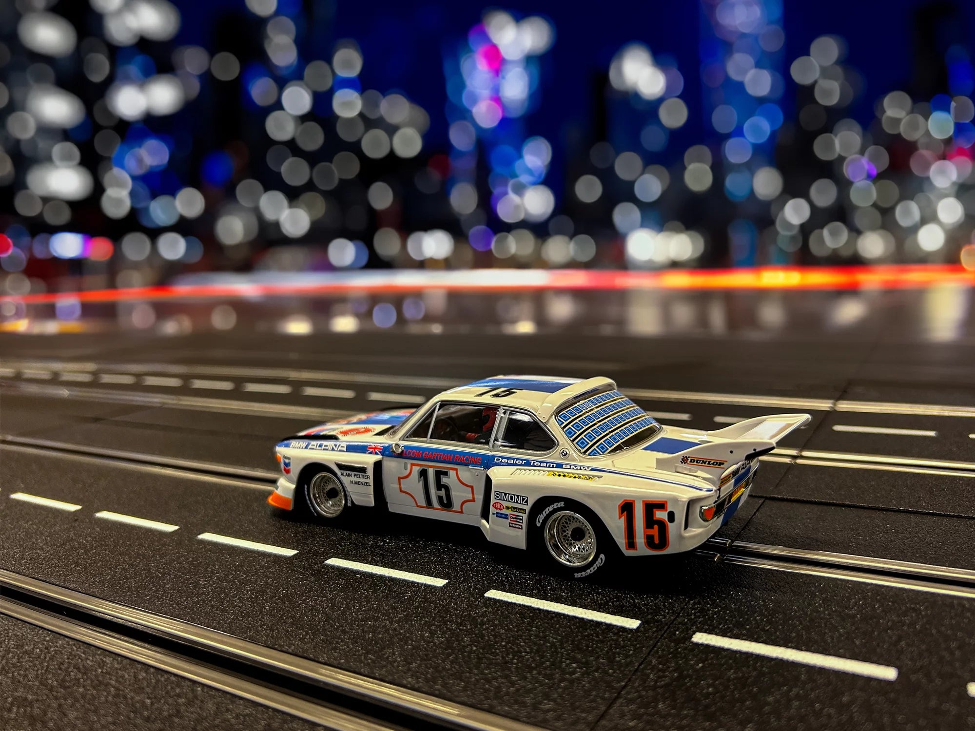 carrera-rc-bmw-3-5-csl-no-15-slotcar-digital-132-1-32 image 4