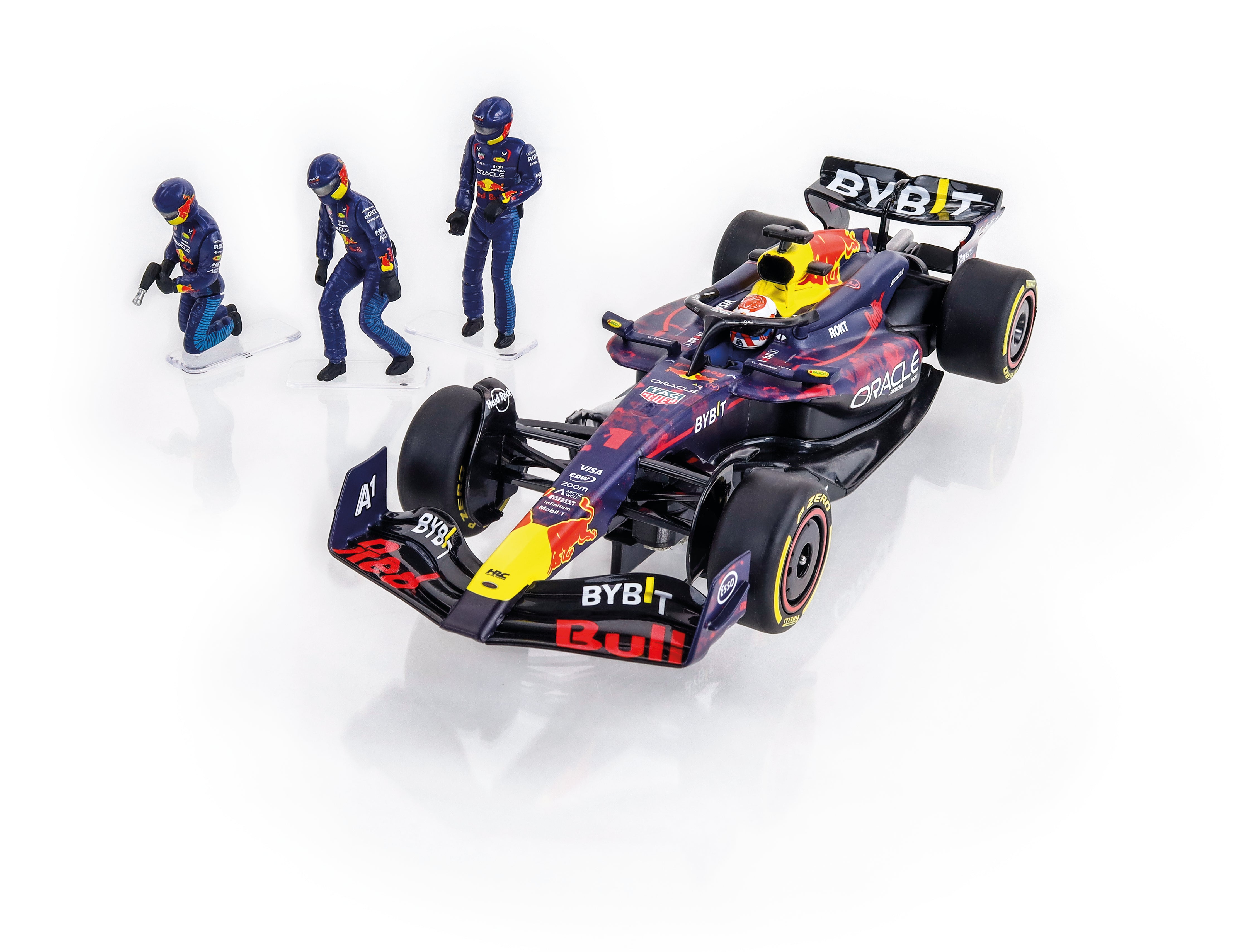carrera-digital-132-oracle-red-bull-racing-rb20-verstappen-no-1-silverstone-2024 image 4