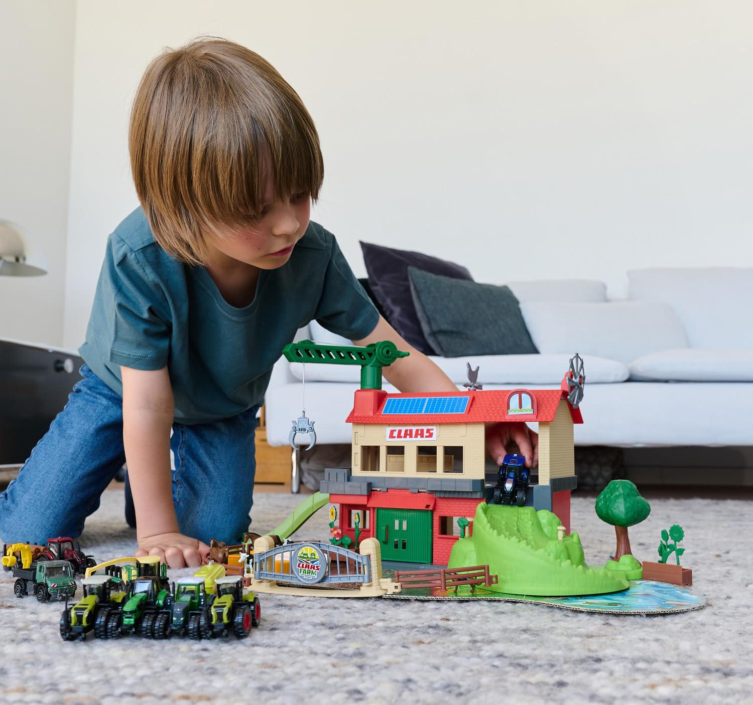 majorette-claas-farm-spielset-bauernhof-56x36x24-cm-mit-traktoren image 3