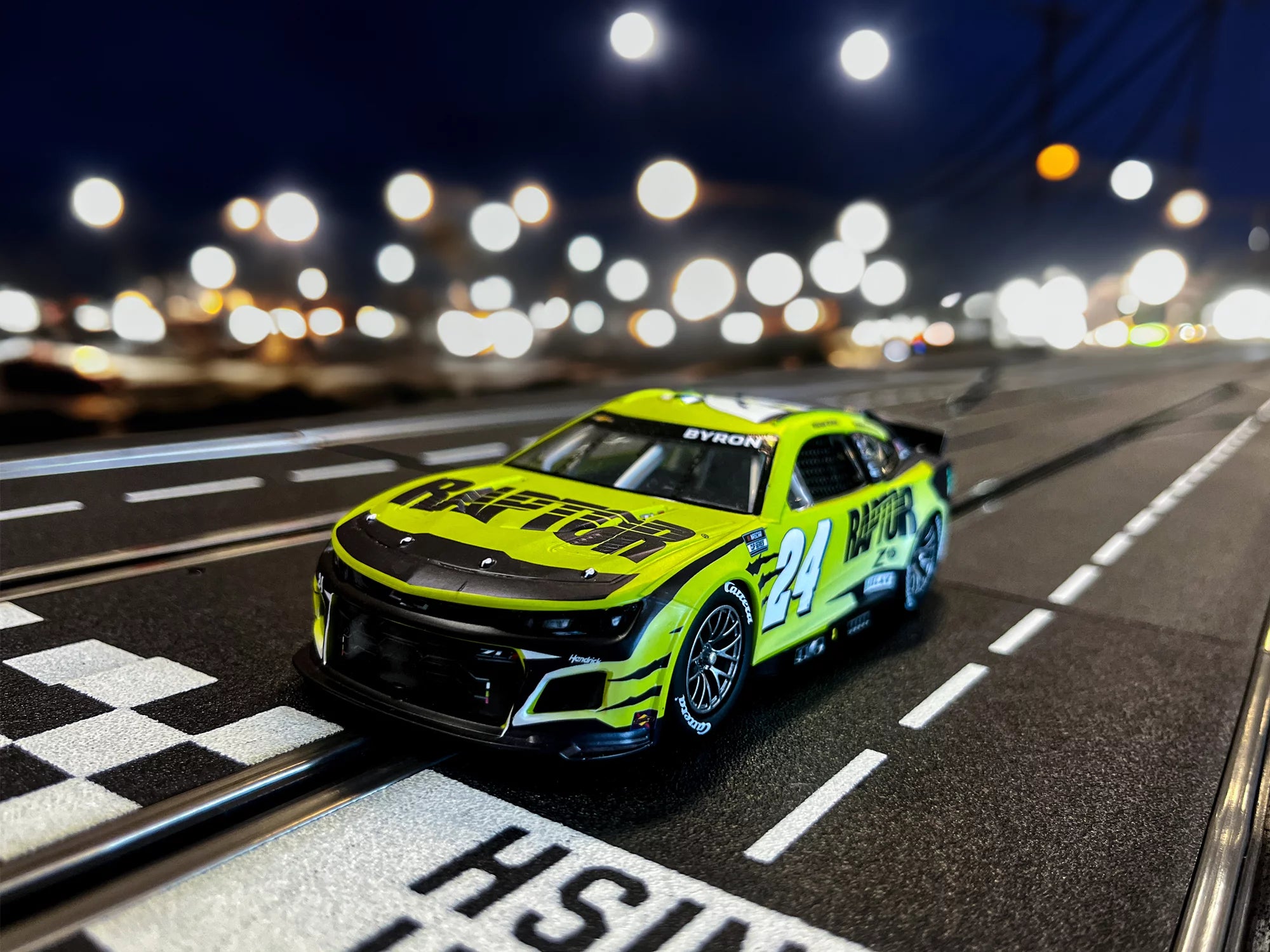 carrera-rc-nascar-camaro-nextgen-zl1-hendrick-motorsports-william-byron-no-24-sl-2 image 2
